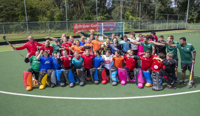 Martijn en zijn trainingsteam tijdens zijn Drijver SportWays goaliekamp